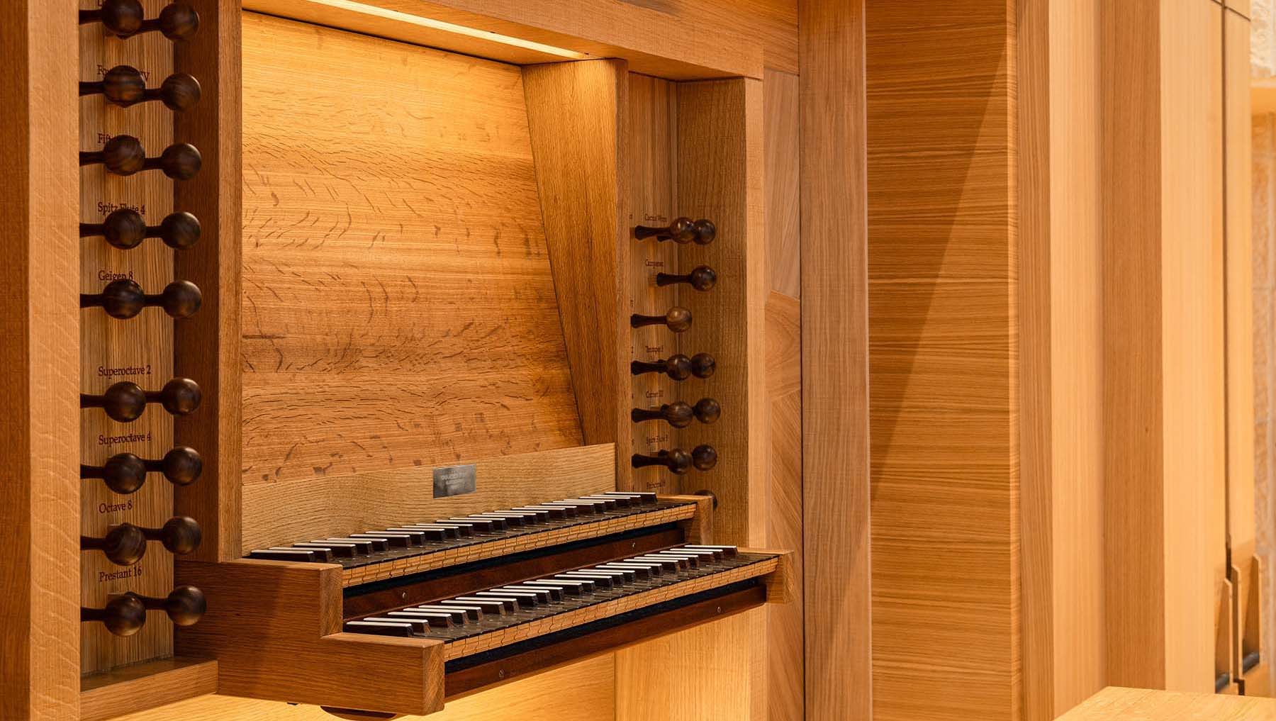 DW winner of ICONIC LIFE Design Awards 25 for Fisk Opus 67