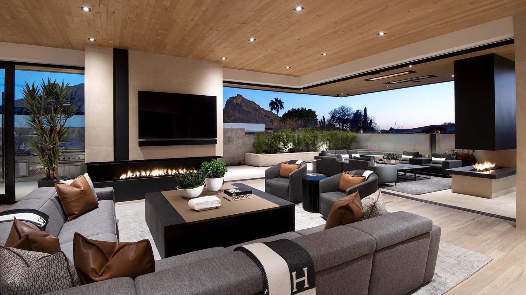 Cozy Camelview LUXE Located in Scottsdale Ariz Drewett Works is an award winning architecture firm specializing in luxury residential hospitality and commercial architecture