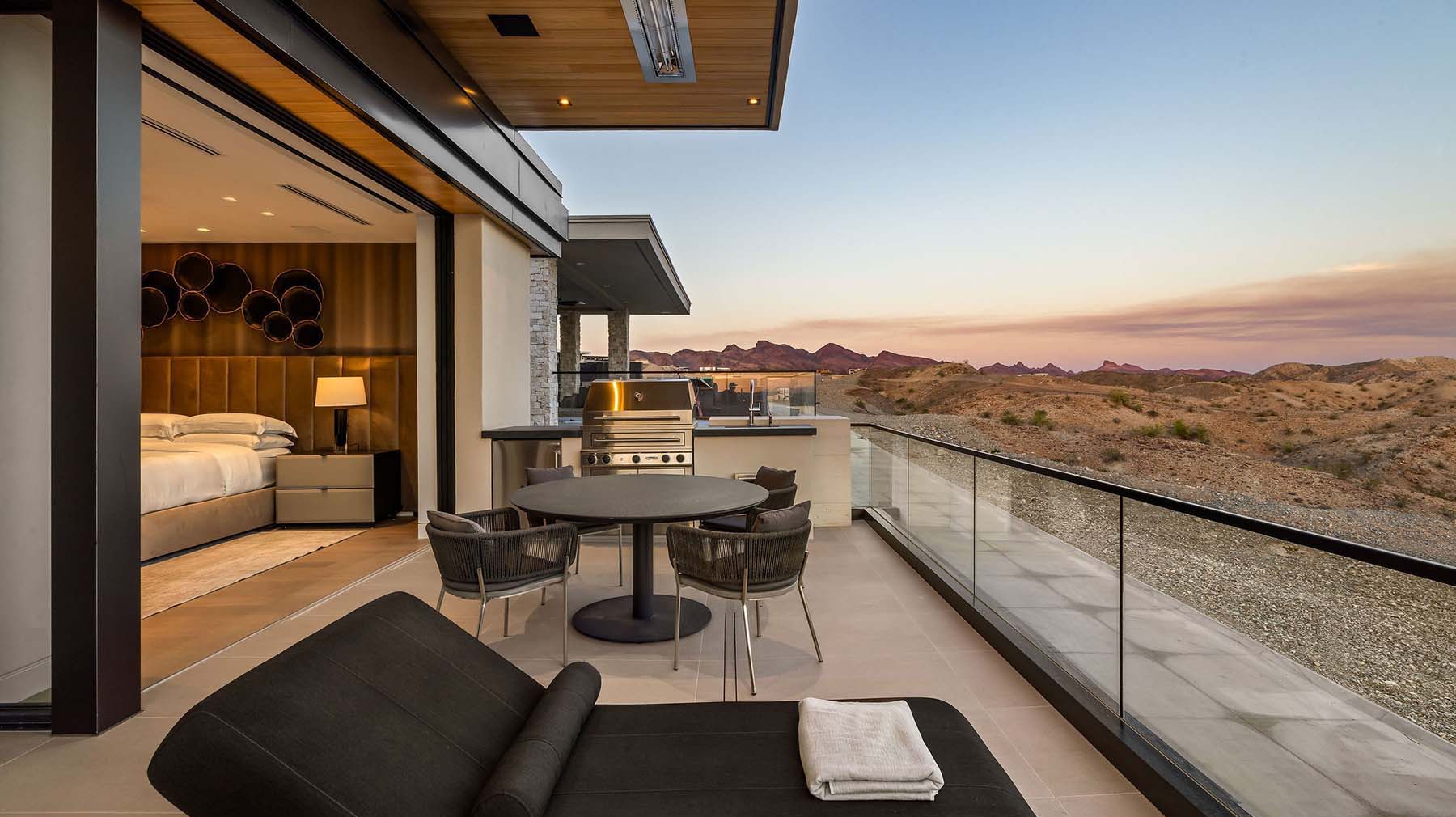 Lakeside HavenICONIC LIFE feature 4 Located in Scottsdale Ariz Drewett Works is an award winning architecture firm specializing in luxury residential hospitality and commercial architecture